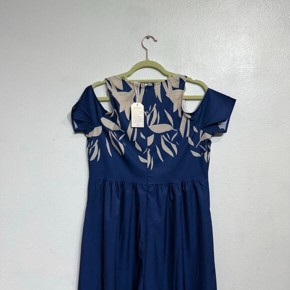 Made With Love Navy Floral Cold Shoulder Wide Leg Jumpsuit Sz M NWT - Picture 9 of 14